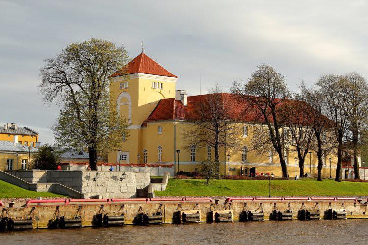 20 Latvijas pilis un muižas, kuras vērts šovasar apmeklēt!
