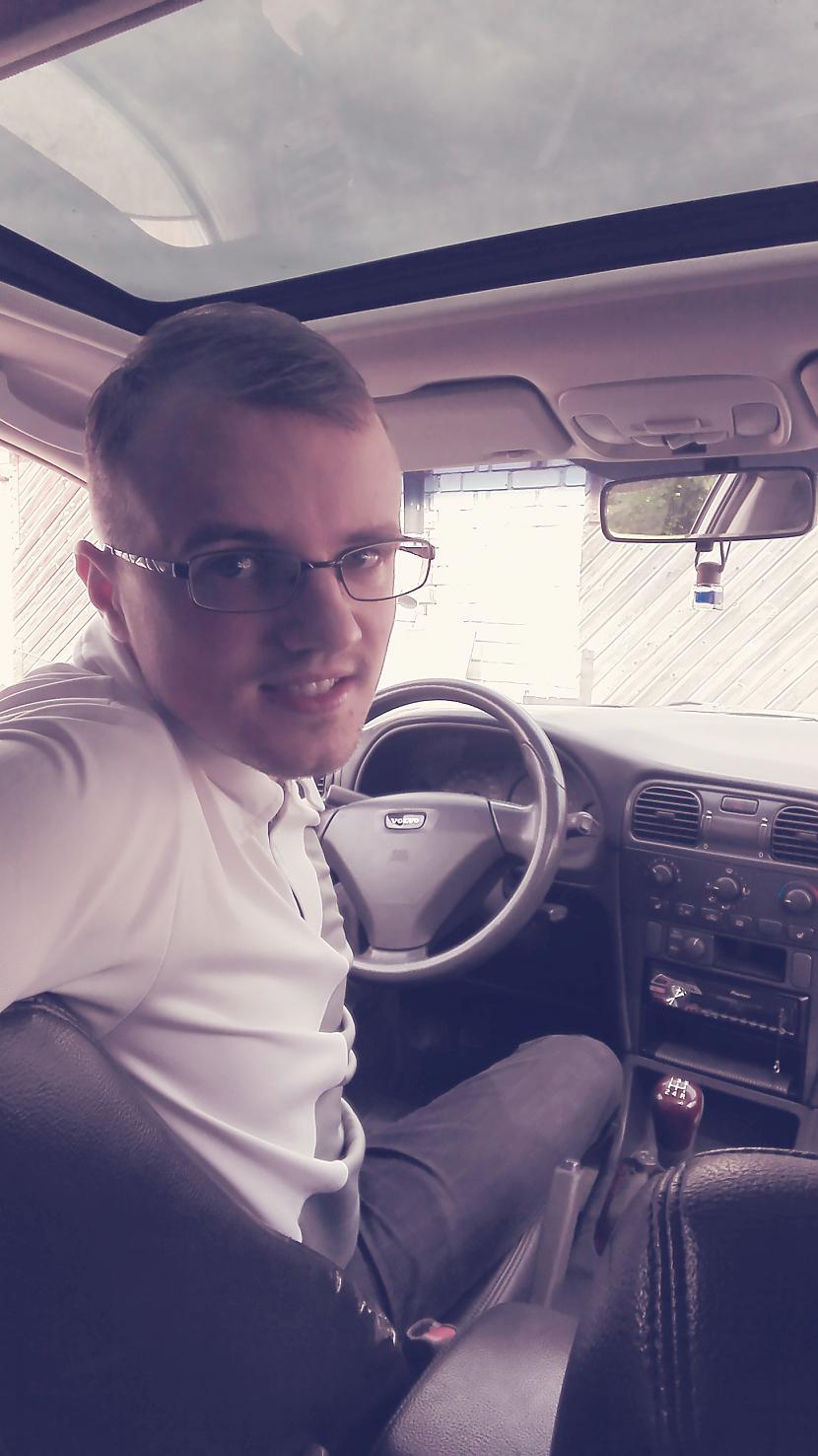 Pievienoja Kubiiz Autors: The Diāna Spoku FOREVER ALONE konkurss! Balsošana!