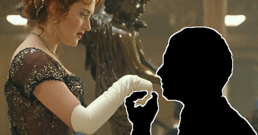 Tests: Vai zini, kurš slavenas filmas tēls ir aizkrāsots šajā ainā?
