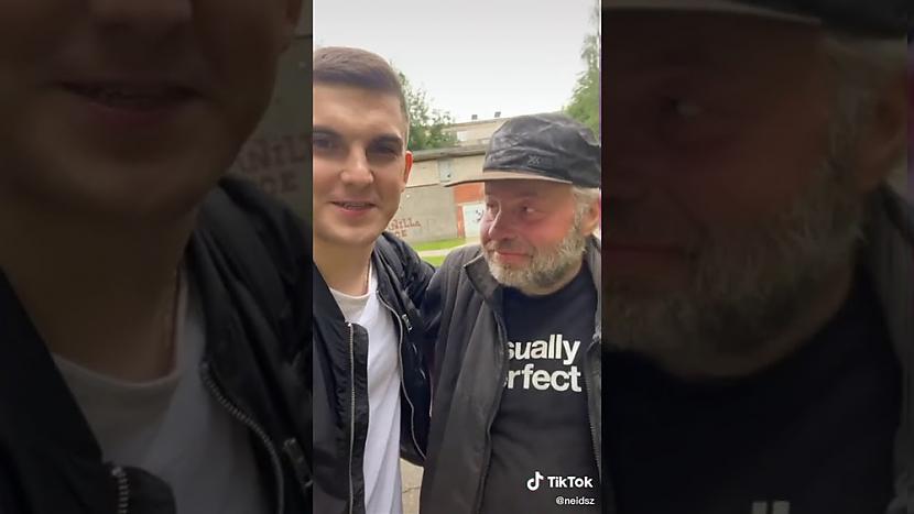 Niks Endžiņš grib palīdzēt bezpajumtniekam ar ziedojumiem līdz 400 eiro.