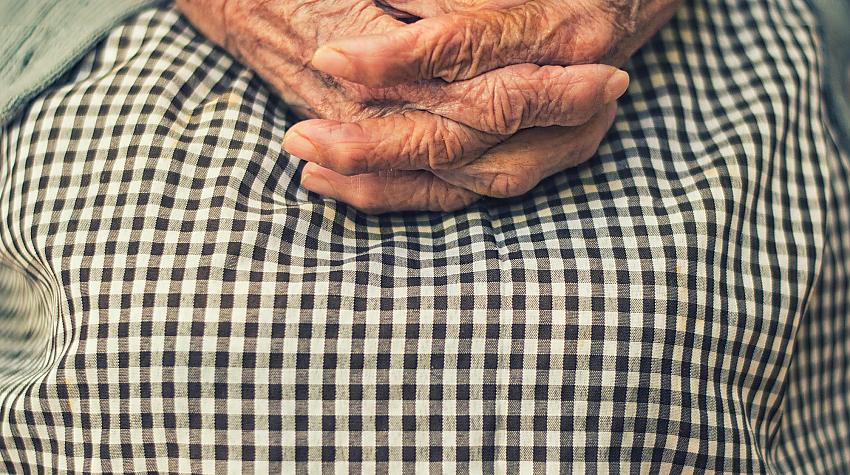 Tests: Vai tu vari atminēt mīklas no vecmāmiņas pūralādes? (1)