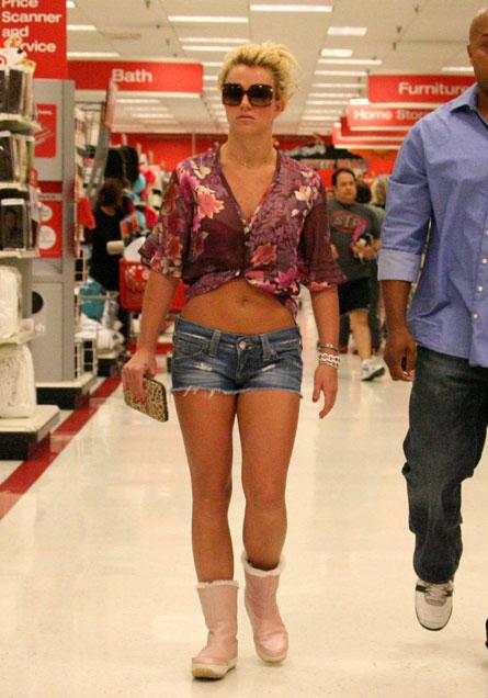Britney Spears iet iepirkties Autors: Fosilija Dažas tizlas slavenību bildes