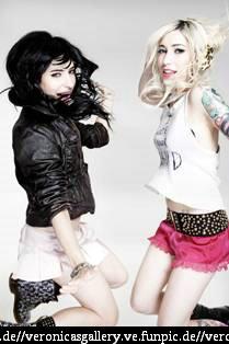  Autors: Honeybear The Veronicas.