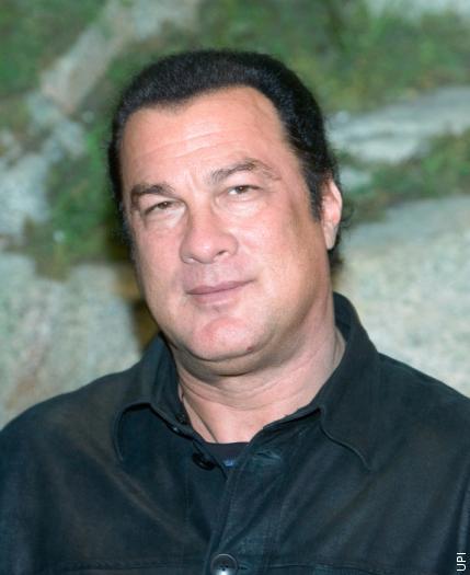 Steven SeagalArī vīrieši... Autors: augsina Defektu par efektu