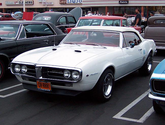 19671969 Pontiac Firebird Autors: nonie Tiem kam patīk 60./70. sporta autiņi