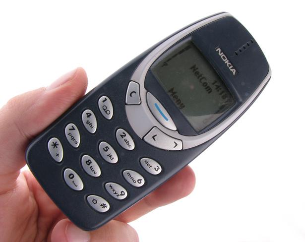 Nokia 3310 tika pārdoti ... Autors: somethinglikemelody Mobīlo telefonu dizaina  evolūcija  1983 - 2009  +apraksti