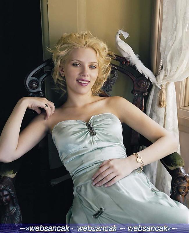  Autors: DarkParadise Scarlett Johansson