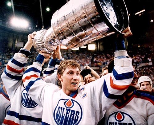 Veins Edmontonas Oileros... Autors: nonie The Biggest Hockey Legend Wayne Gretzky
