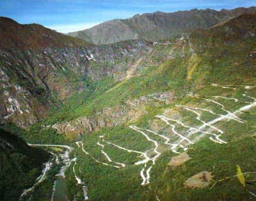 Irohazaka winding road Japan Autors: eshan Pasaules sarežģītākie un bīstamākie ceļi