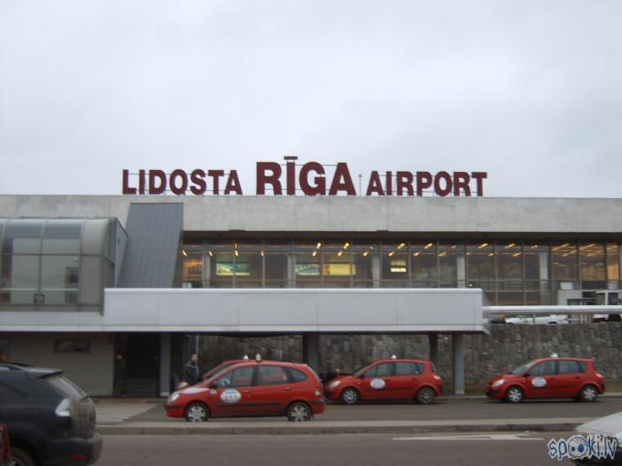  Autors: Anziz Starptautiskā lidosta "Rīga"