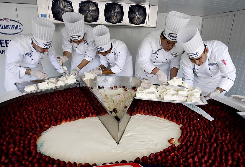 Pasaulē lielākā Siera kūka Autors: feta Rekordi[LABOTS]
