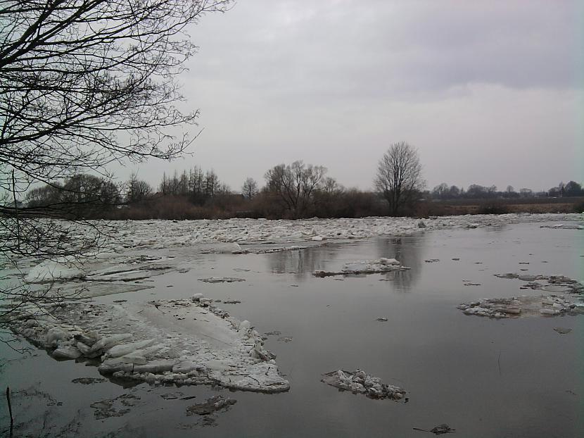Bārtas upe Autors: Bīns Ledus iešana Bārtas upē.