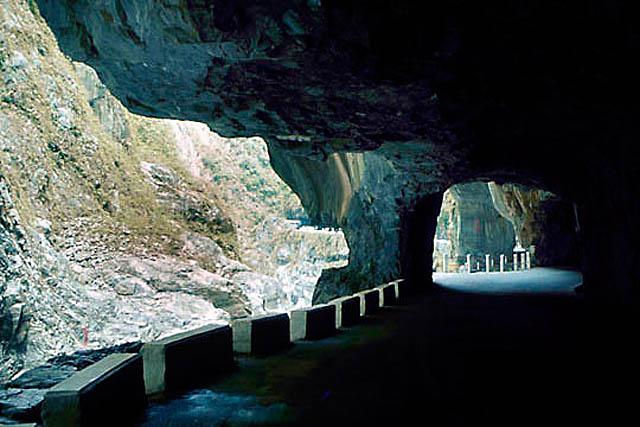 Taroko Gorge ceļš Taivānā... Autors: jippo Pasaules interesantākie autoceļi.