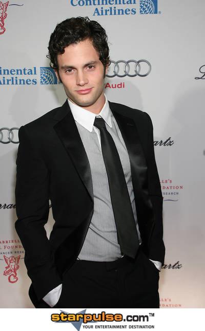  Autors: DarkParadise Penn Badgley