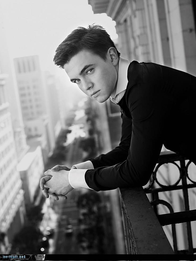  Autors: Fosilija Jesse McCartney