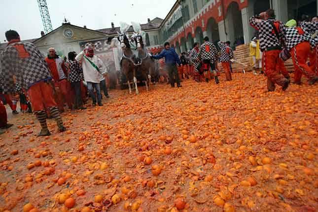 8vieta Svaidīšanās ar... Autors: Lieniitee Pasaules neparastāko festivālu top 10