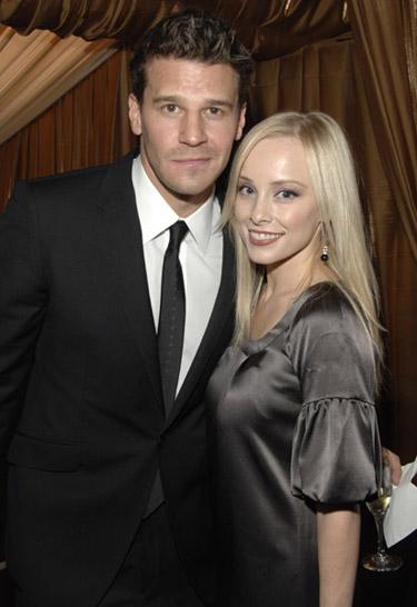  Autors: SamanthaJones David Boreanaz atzinies...