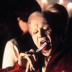 Dracula no Bram Stokers... Autors: ZemeņuMeitene Top 10 neglītākie vampīri