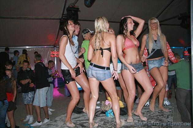 Putu telts Autors: marCobroKs Baltic Beach Party