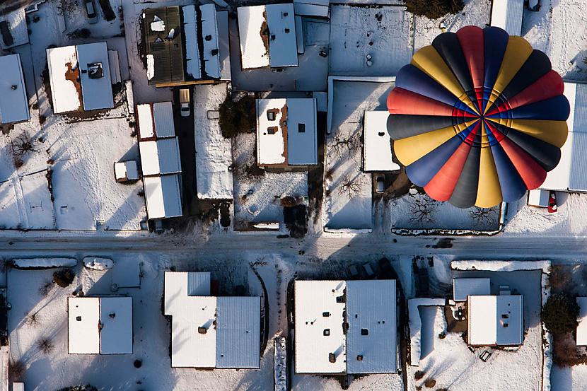 A balloon flies during the... Autors: mehmeh Vieglāks par gaisu