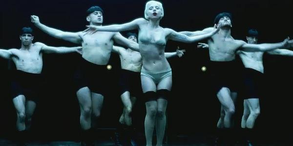 High waisted shorts for the... Autors: mjaau Lady Gaga - Alejandro