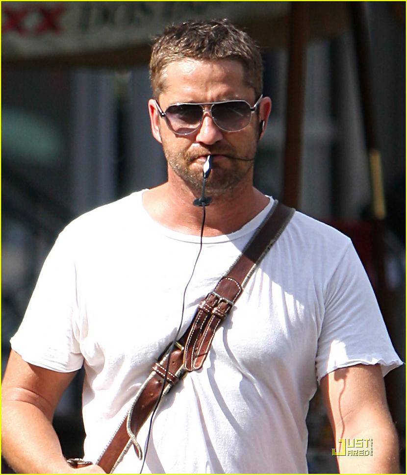  Autors: Holy Cow Hot Actors #4: Gerard Butler