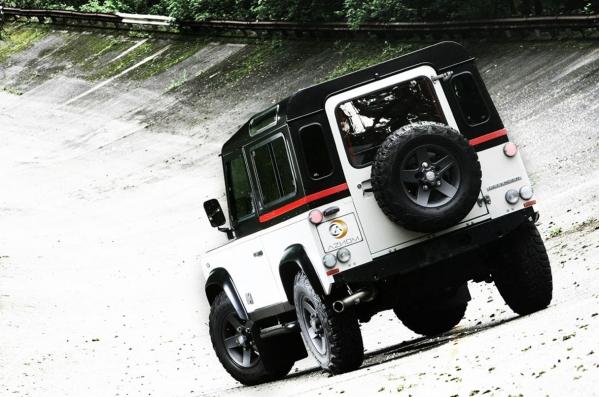  Autors: klaidonis11 Aznom Land Rover Defender