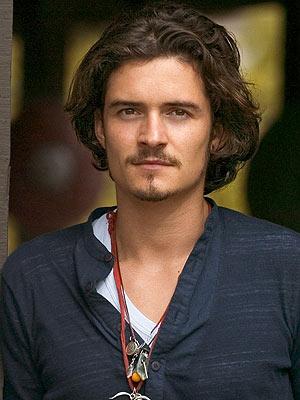  Autors: kenny Orlando Bloom