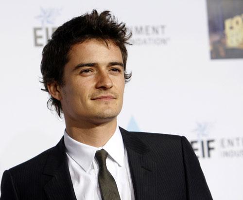  Autors: kenny Orlando Bloom