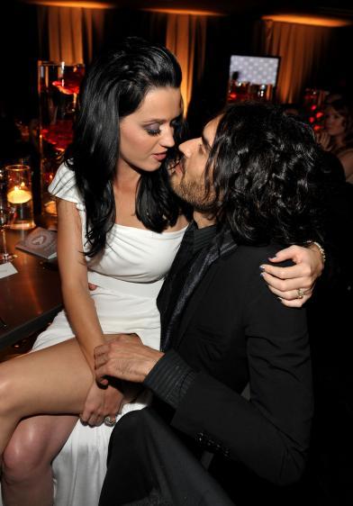  Autors: zakjeens9 Katy Perry un Russel Brand gatavojas kāzām..