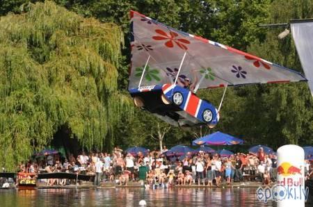  Autors: SharK 1. Red Bull flugtag konkurs Rīgā.