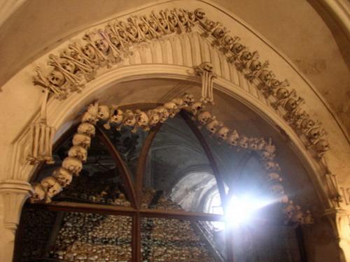  Autors: Rizais Sedlec Ossuary