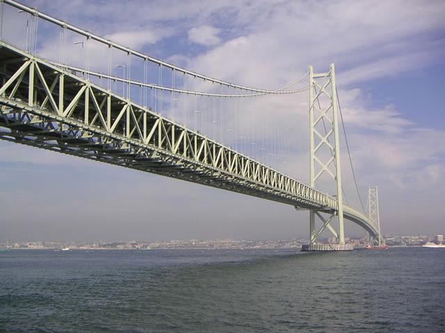 Akashi Kaikyō tilts  Japāna... Autors: Naglene Pasaulē apbrīnojamākās celtnes 4