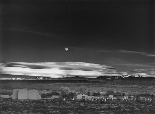 Ansel Adams Moonrise 1948... Autors: SaujāKrītiņš 10 visdārgāk izsolēs pārdotās bildes