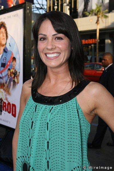  Autors: amucis Michelle Borth