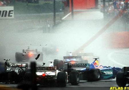 Momentā avārijas vietā... Autors: AndOne F1 traģēdijas. II daļa.