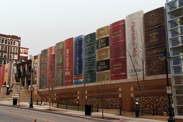 Kanzasas publiskā bibliotēka ... Autors: MilfHunter Dīvainākās ēkas pasaulē!