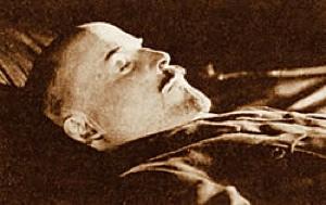 9 Vladimirs Ļeņins nomira... Autors: MilfHunter 10 Slavenākās Nāves.