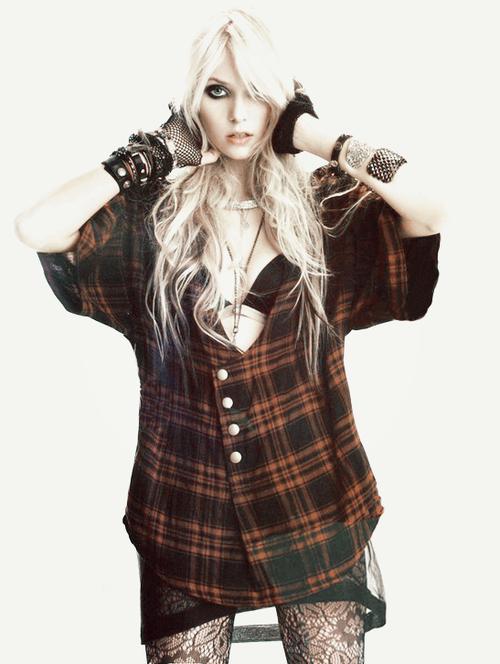  Autors: Doolittle The Pretty Reckless - Taylor Momsen