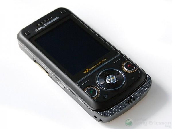 3 Sony Ericsson Black Diamond... Autors: mehmeh Pasaules 10 dārgākie tālruņi