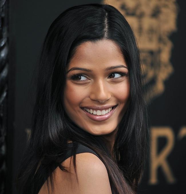 7 Vieta FREIDA PINTO 25 Autors: MEGRUBI Skaistākās aktrises ar brūnām acīm