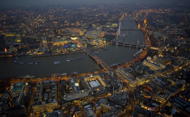 19Waterloo Bridge and the... Autors: Latviete Virs Londonas naktī.