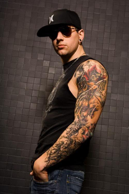 M Shadows Autors: Arvīdz Avenged Sevenfold jeb A7X.