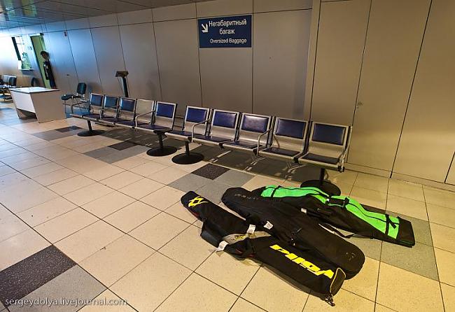 Nestandarta un plīstošā bagāža... Autors: spoof Kur paliek tava bagāža lidostā