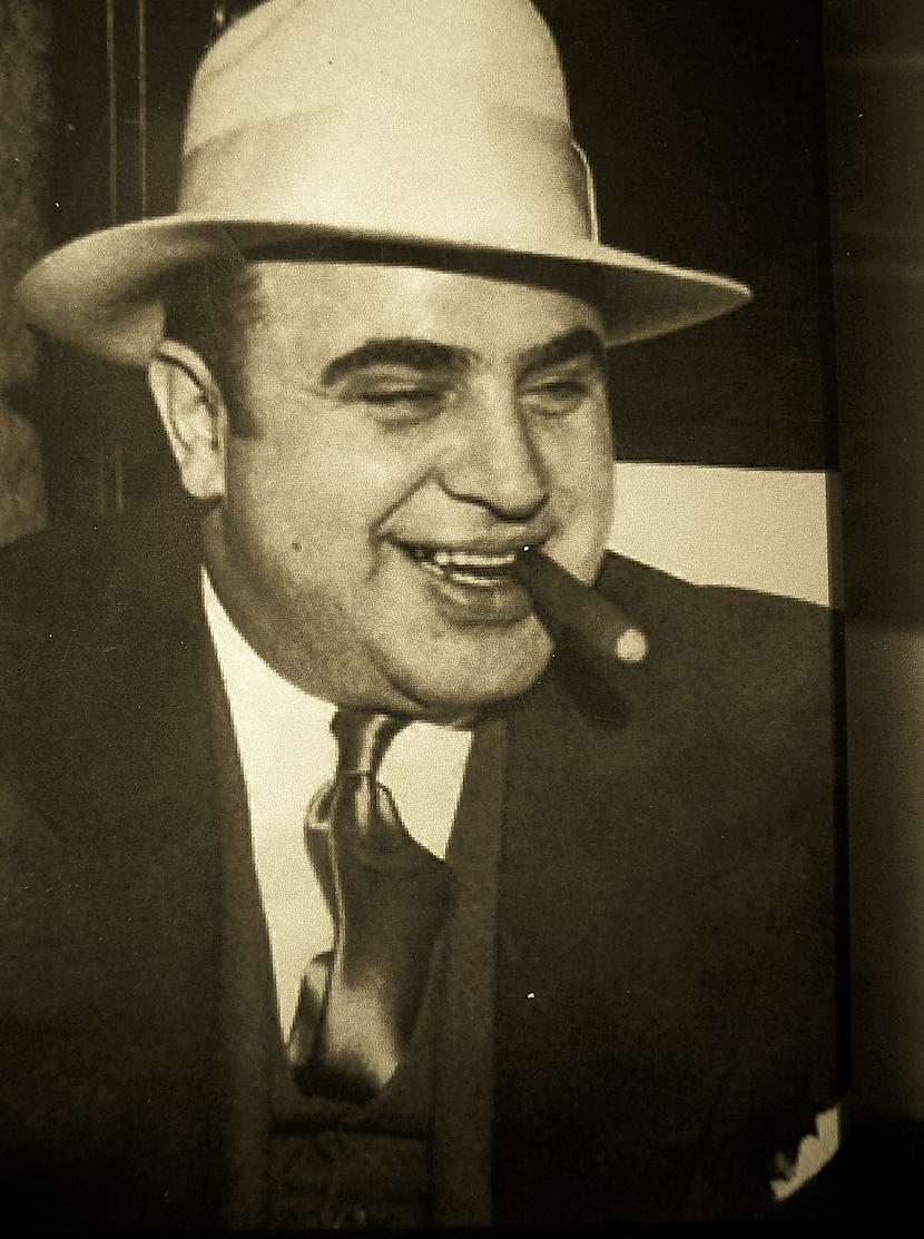 Als Capone Bija amerikāņu... Autors: krisihs Amerikāņu  gangsteri 1920 gados