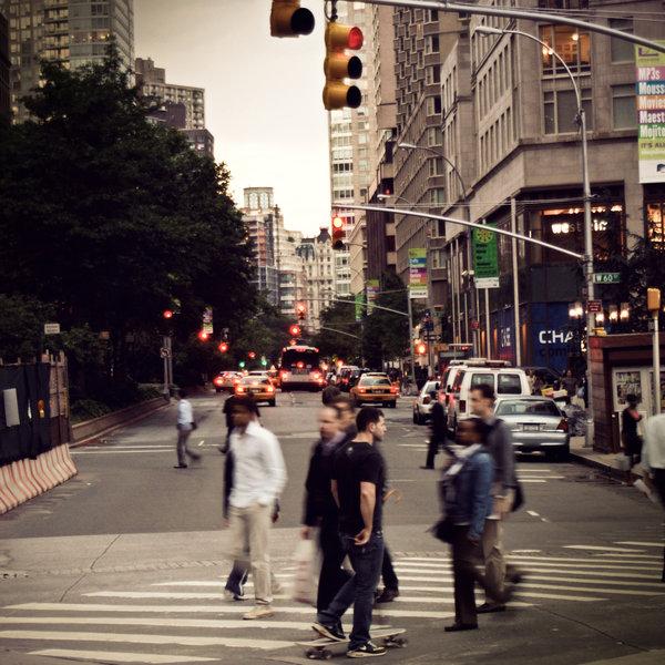 This city life. Фото City Life. Тротуарная любовь Нью Йорка. City Life Photography. Town Life photo.