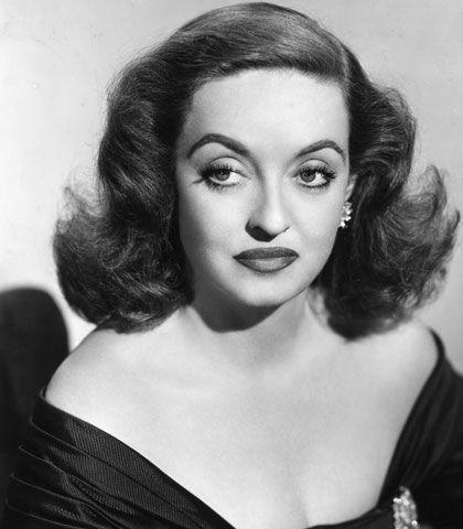 26 Vieta Bette Davis mirusi 81... Autors: MEGRUBI 20 gadsimta skaistākās sievietes