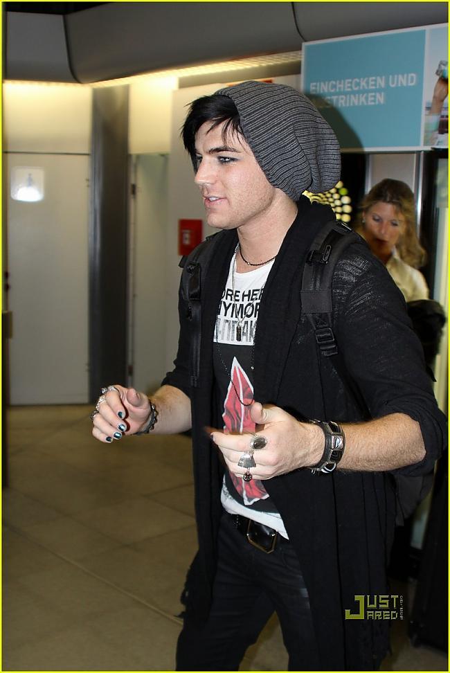  Autors: beciitis Adam Lambert. The best... :)