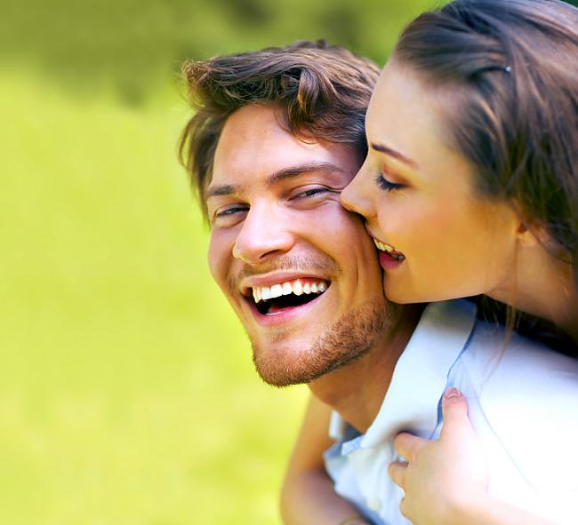 8 veidi kā vīrieši izrāda mīlestību