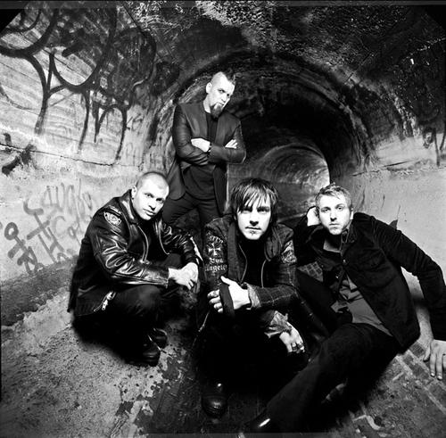 Three days grace  Canada Autors: gumijnieki alternatīvie vīrieši 2